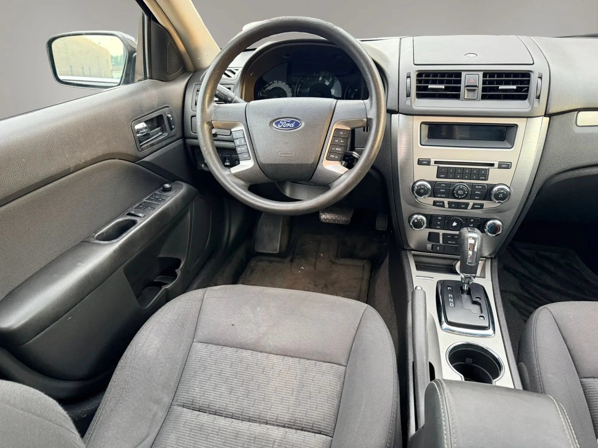 Used 2010 Ford Fusion SE FWD image 8