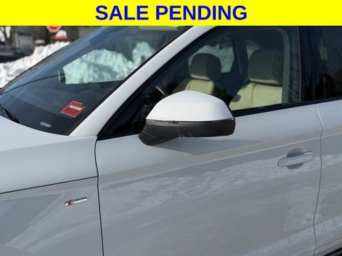 Used 2023 Audi Q5 e Premium Plus w/ Premium Plus Package image 16