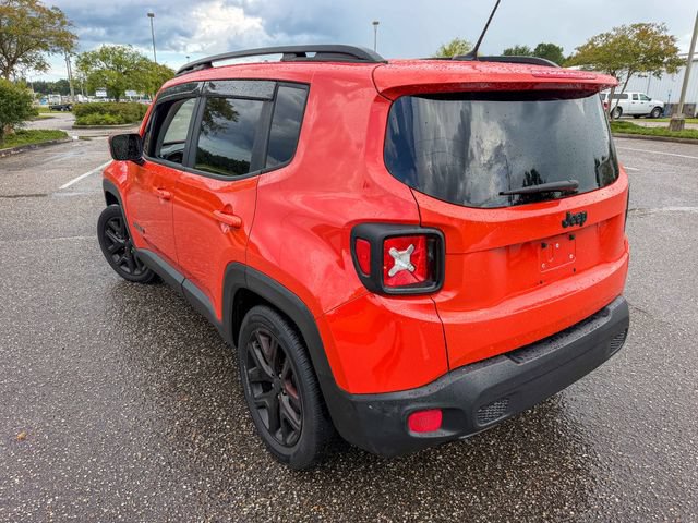 Used 2017 Jeep Renegade Altitude FWD image 4