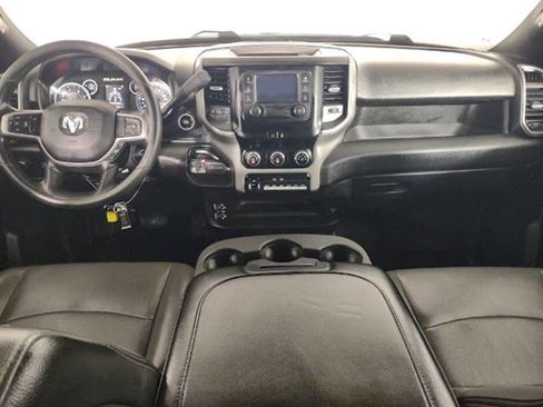 Used 2024 RAM 2500 Tradesman w/ Chrome Appearance Group AWD/4WD image 12