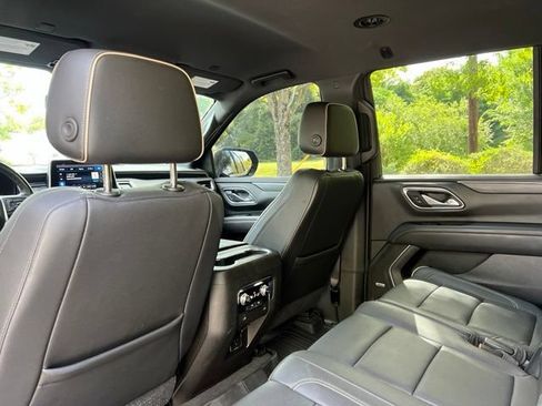 Used 2021 GMC Yukon SLT AWD/4WD image 14