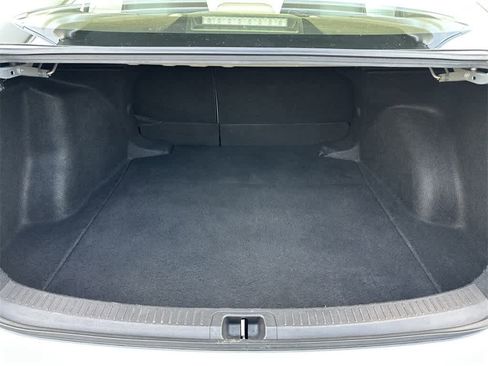 Used 2022 Toyota Corolla LE image 19