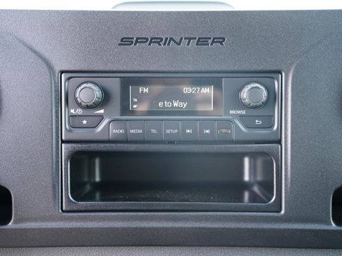Used 2025 Mercedes-Benz Sprinter 2500 image 19