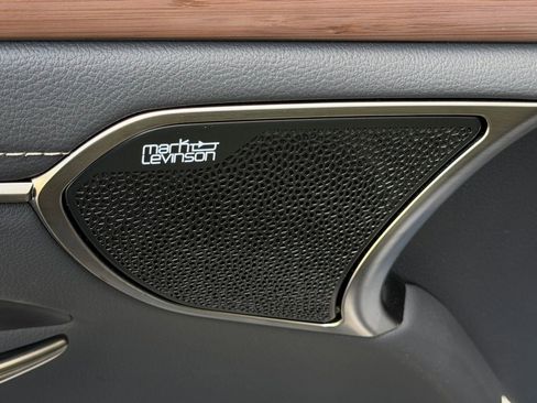 Certified 2025 Lexus ES 300h Ultra Luxury w/ Accessory Package (Z1) FWD image 24