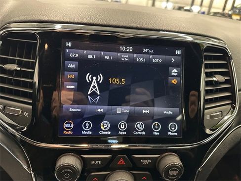 Used 2019 Jeep Grand Cherokee Limited image 33