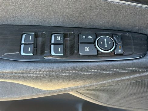 Used 2020 Kia Sorento L image 23