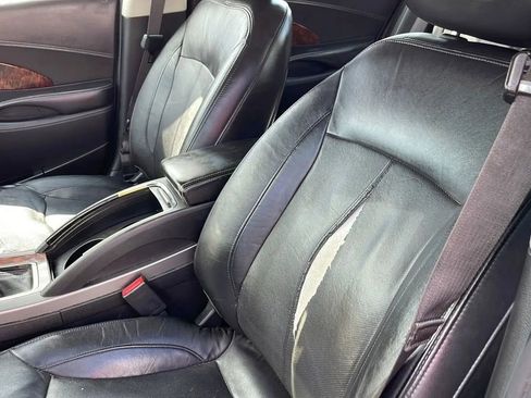 Used 2013 Buick LaCrosse Touring FWD image 28