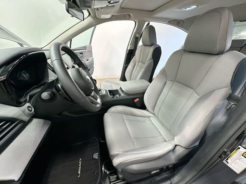 Used 2025 Subaru Legacy Premium AWD/4WD image 18