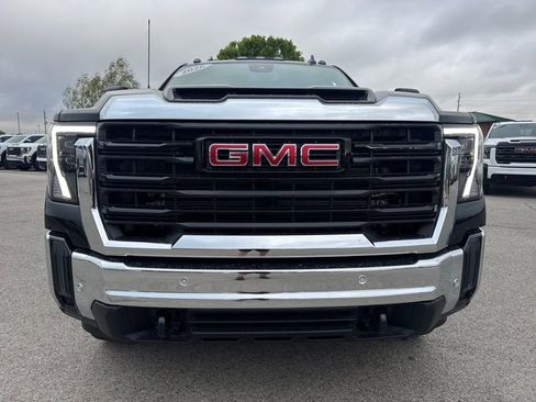 New 2026 GMC Sierra 2500 Pro w/ 1SA Pro Safety Plus Package AWD/4WD image 8