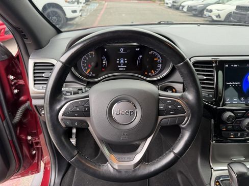 Used 2021 Jeep Grand Cherokee Laredo X image 21