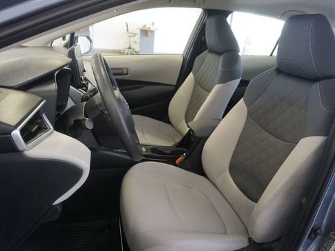 Used 2022 Toyota Corolla LE FWD image 15