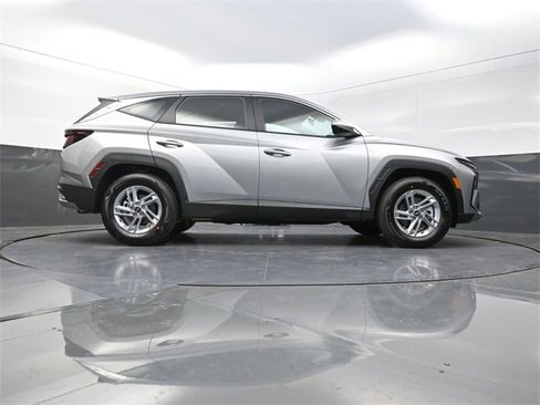 New 2026 Hyundai Tucson SE image 36