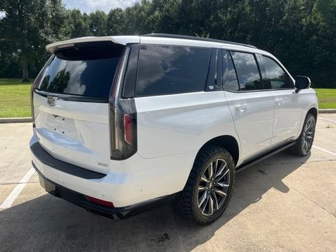 Used 2023 Cadillac Escalade Sport Platinum w/ Heavy-Duty Trailer Package AWD/4WD image 9