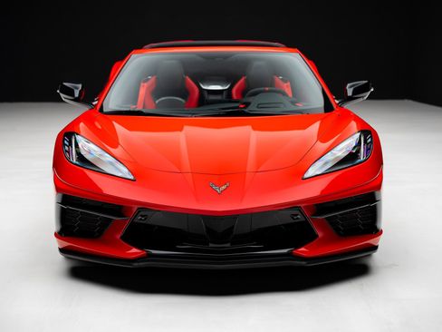 Used 2020 Chevrolet Corvette Stingray Premium Cpe w/ 3LT Preferred Equipment Group RWD image 9
