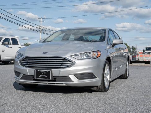 Used 2018 Ford Fusion S FWD image 5