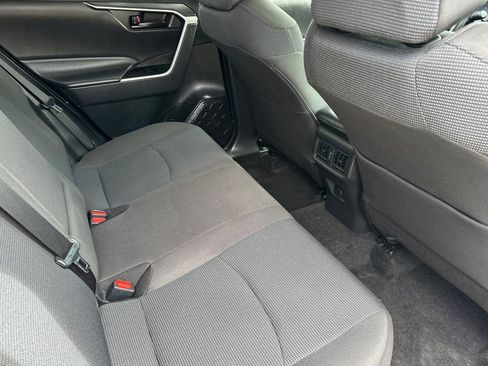 Certified 2023 Toyota RAV4 LE AWD/4WD image 19
