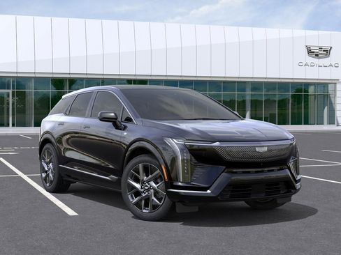 New 2026 Cadillac Optiq Luxury 1 RWD image 31