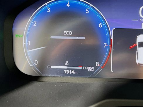 Used 2024 Toyota RAV4 Limited image 12