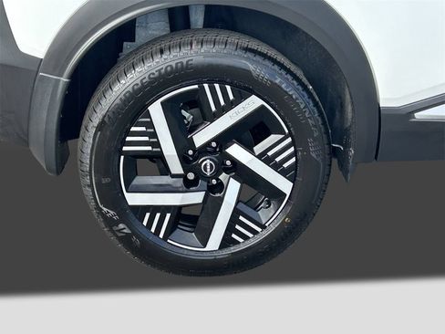 New 2026 Nissan Kicks SV FWD image 8