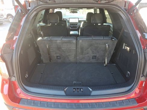 Used 2025 Ford Explorer ST-Line image 29