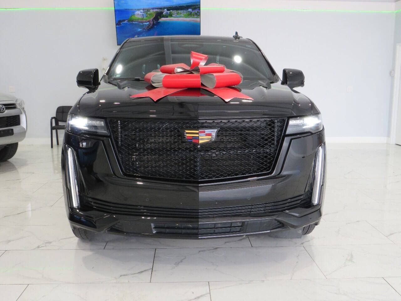 Used 2021 Cadillac Escalade Sport Platinum w/ Heavy-Duty Trailer Package AWD/4WD image 9
