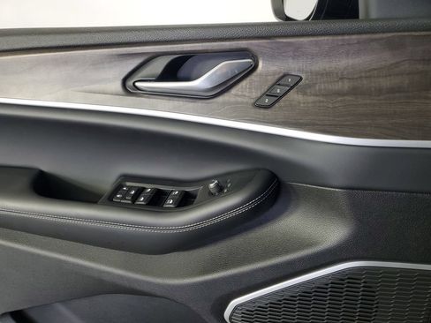 New 2026 Jeep Grand Cherokee L Limited AWD/4WD image 27