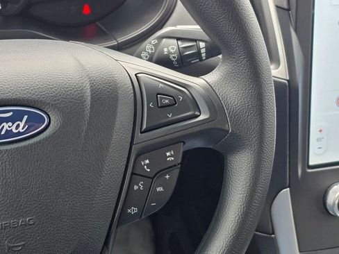 Used 2022 Ford Edge SE w/ Black Appearance Package AWD/4WD image 25