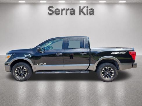 Used 2017 Nissan Titan PRO-4X AWD/4WD image 2