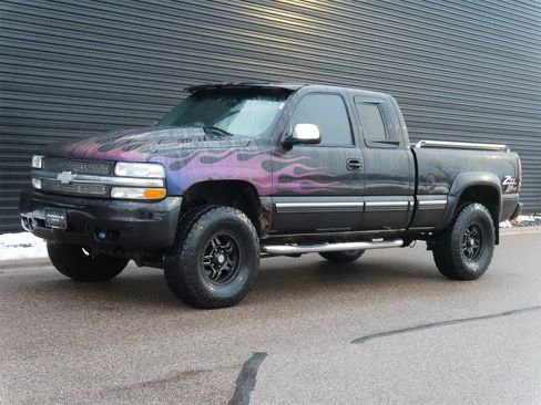 Used 2002 Chevrolet Silverado 1500 LS w/ Off-Road Pkg image 1