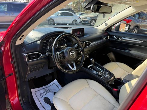 Used 2017 MAZDA CX-5 Touring w/ Preferred Equipment Package image 8