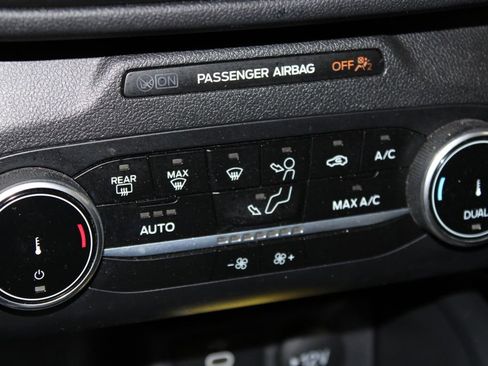 Used 2024 Ford Escape ST-Line image 40