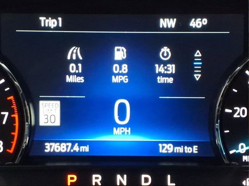 Used 2023 Ford Explorer XLT w/ Equipment Group 202A image 25