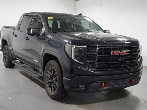 Used 2025 GMC Sierra 1500 Elevation w/ Elevation Premium Package AWD/4WD image 3