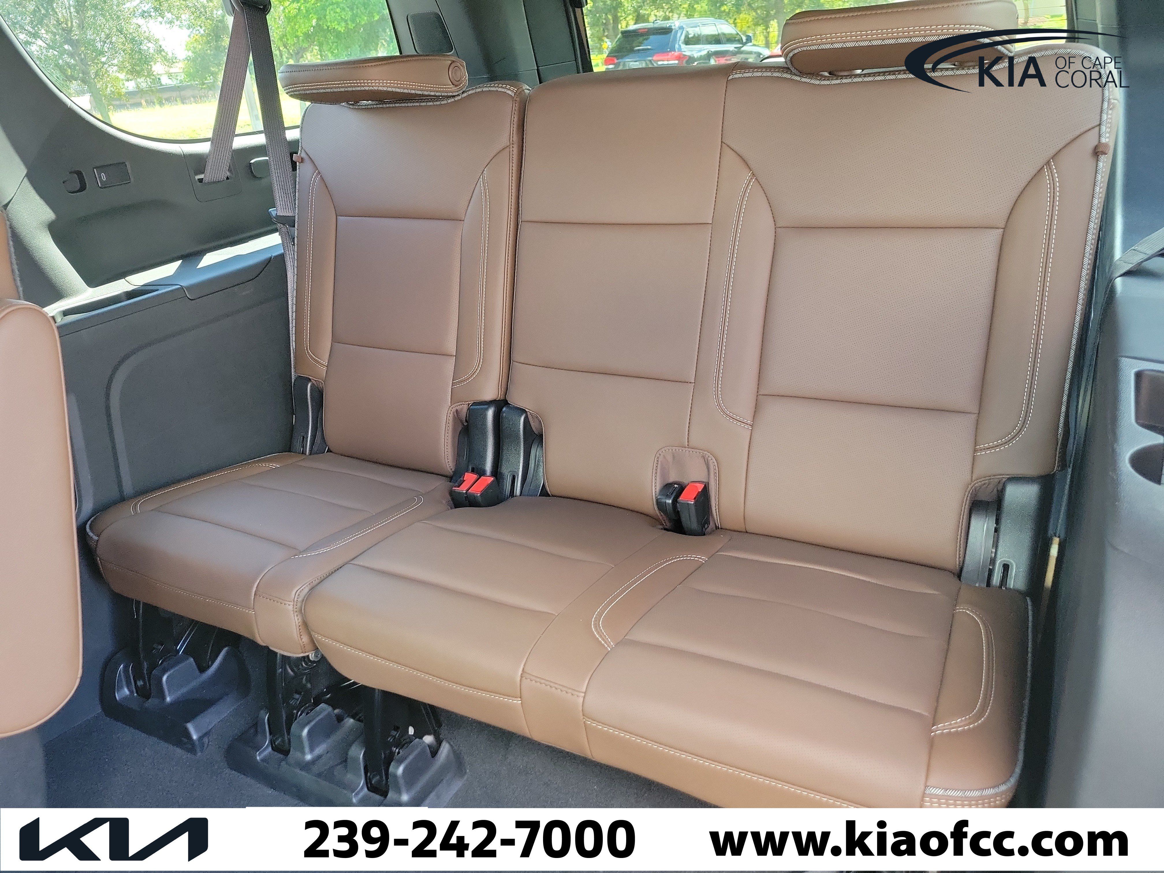 Used 2022 Chevrolet Suburban High Country RWD image 14