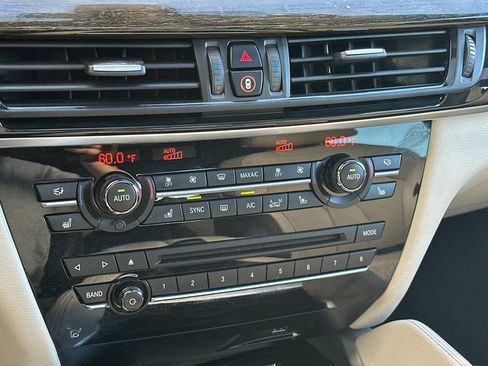 Used 2017 BMW X6 xDrive50i AWD/4WD image 24