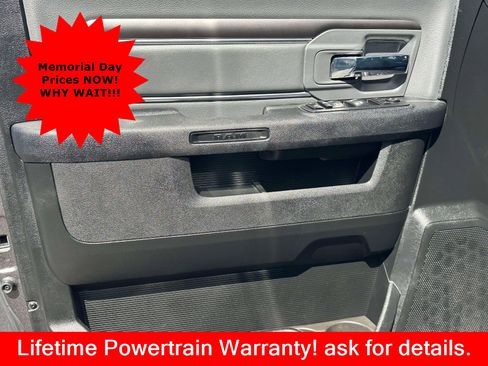Used 2024 RAM 1500 Classic SLT AWD/4WD image 17