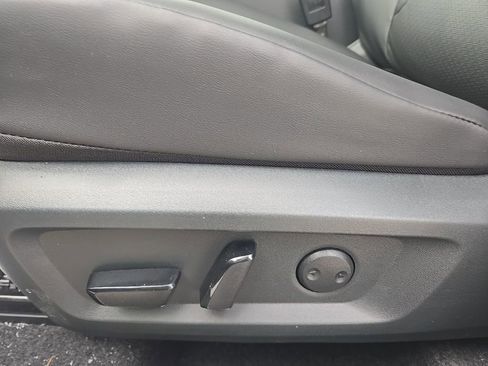 New 2026 Nissan Rogue SV image 4