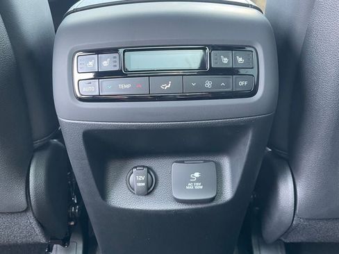 Used 2024 Hyundai Palisade Calligraphy FWD image 30