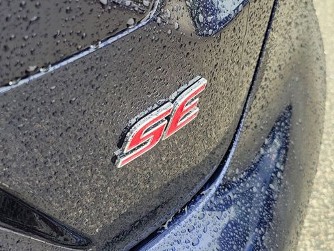 Used 2025 Toyota Corolla SE image 7