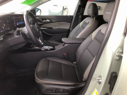 Certified 2025 Chevrolet Trax ACTIV w/ Driver Confidence Package image 16