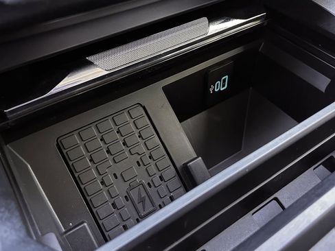 Used 2023 Ford F250 Lariat w/ Lariat Ultimate Package AWD/4WD image 22