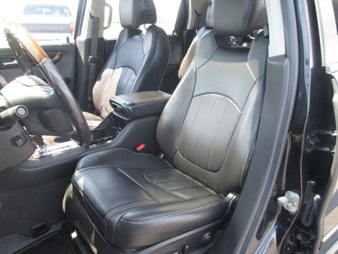 Used 2016 GMC Acadia Denali AWD/4WD image 22