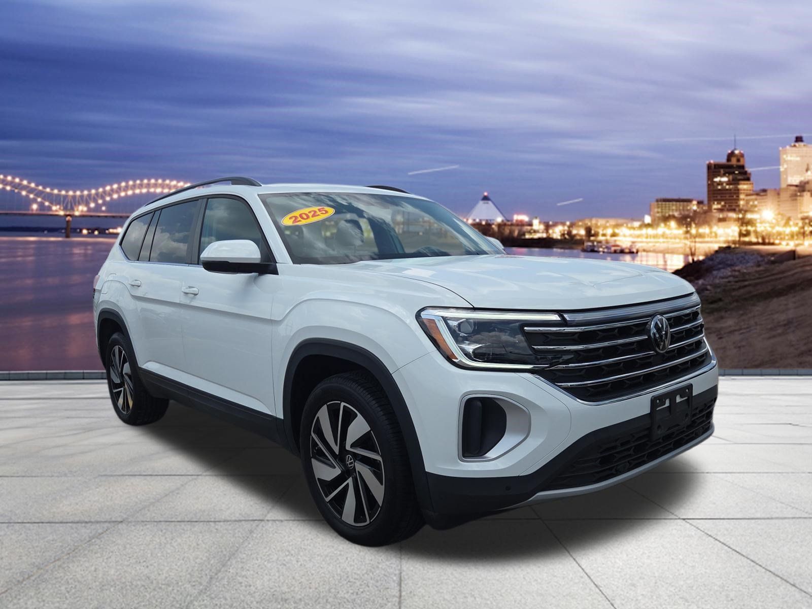 Used 2025 Volkswagen Atlas SE FWD image 4
