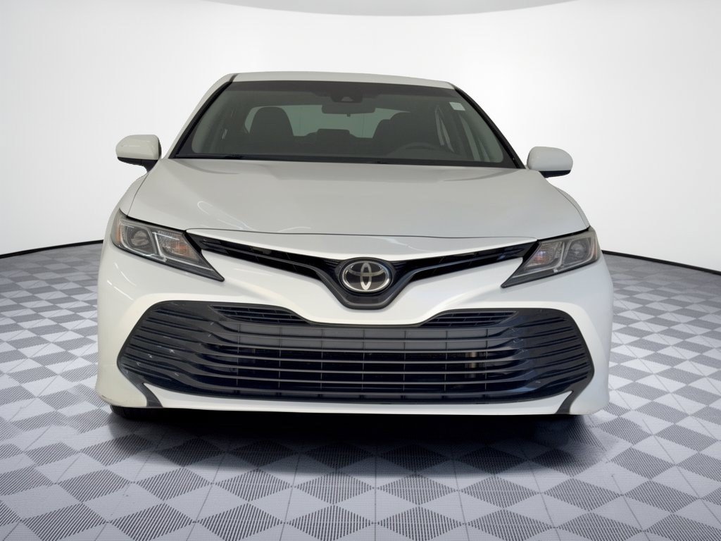 Used 2020 Toyota Camry LE FWD image 6