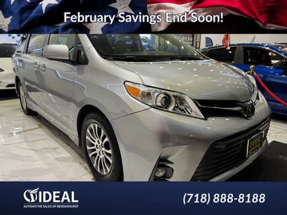 Used 2020 Toyota Sienna XLE