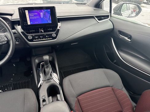 Used 2025 Toyota Corolla SE image 13