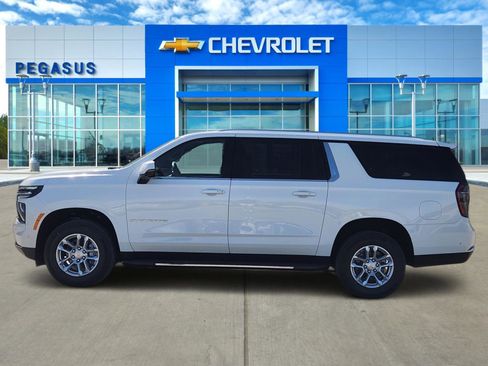 New 2026 Chevrolet Suburban LT w/ Comfort Package RWD image 3