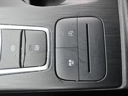 Used 2025 Ford Escape ST-Line FWD image 31