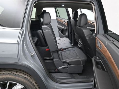 New 2026 Volkswagen Atlas SE image 13