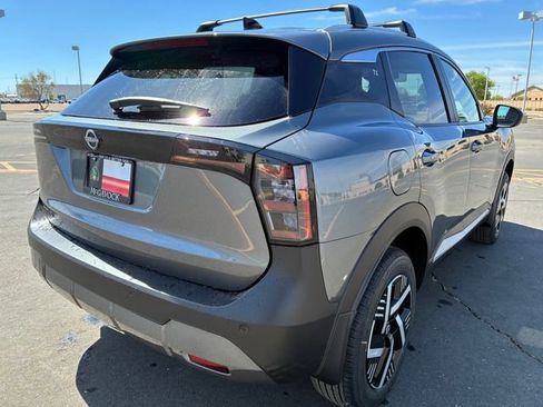 New 2026 Nissan Kicks SV w/ Cold Weather Package FWD image 6